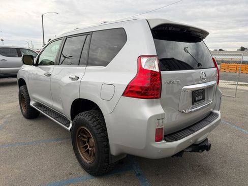 Used 2010 Lexus GX 460 image 5