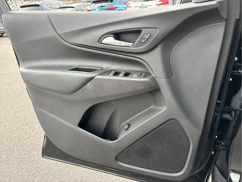 Used 2020 Chevrolet Equinox LT image 23