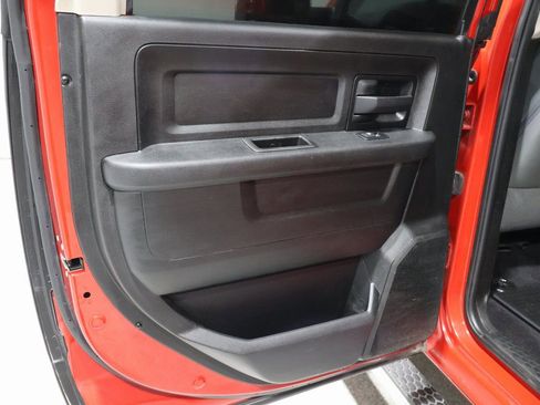 Used 2018 RAM 2500 Tradesman w/ Chrome Appearance Group image 21