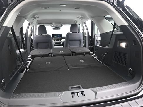 New 2026 Ford Explorer Active RWD image 22