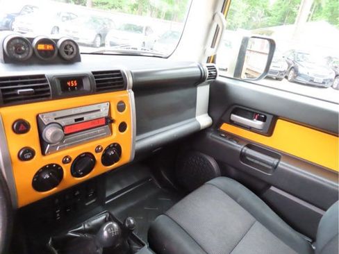 Used 2007 Toyota FJ Cruiser 4WD image 23