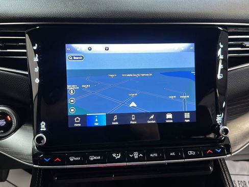 Used 2024 Jeep Wagoneer Series II w/ Flexible Seating Group image 11