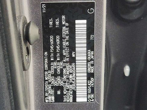 Certified 2022 Toyota 4Runner Limited AWD/4WD image 11