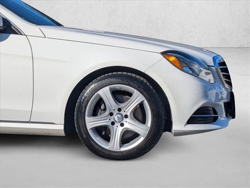 Used 2014 Mercedes-Benz E 350 4MATIC Wagon image 24