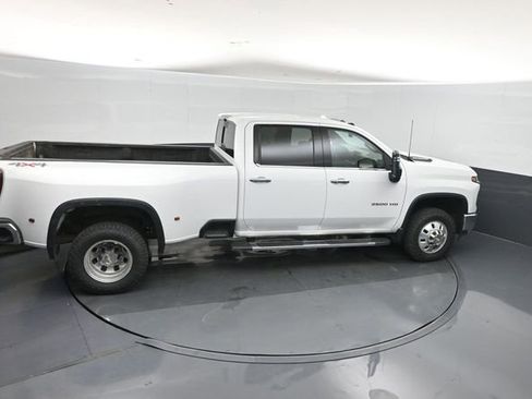 Used 2025 Chevrolet Silverado 3500 LTZ w/ LTZ Plus Package AWD/4WD image 30