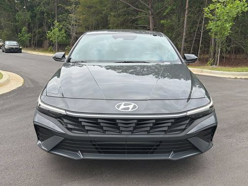 New 2026 Hyundai Elantra Sport FWD image 9