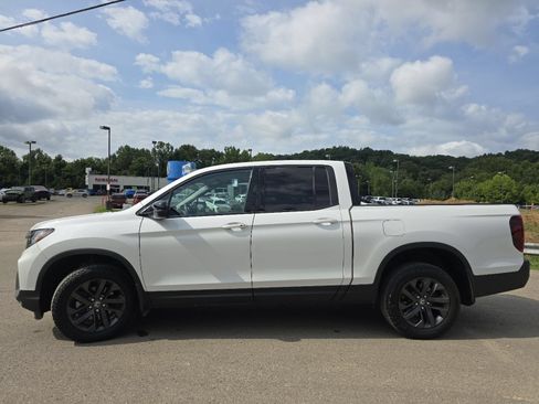 Used 2024 Honda Ridgeline Sport image 14