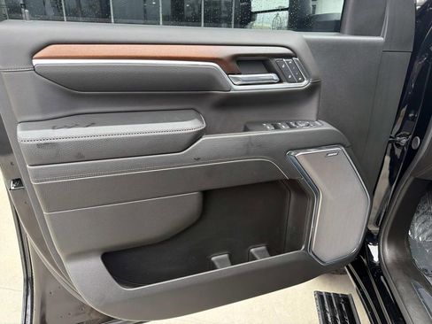 Used 2024 GMC Sierra 2500 Denali w/ Denali Reserve Package image 22