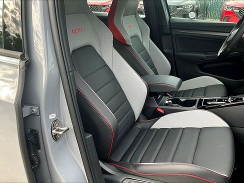 New 2026 Volkswagen GTI SE FWD image 6