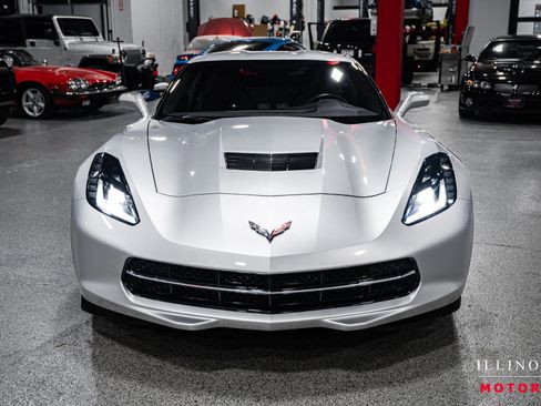 Used 2016 Chevrolet Corvette Stingray Coupe w/ Battery Protection Package image 8