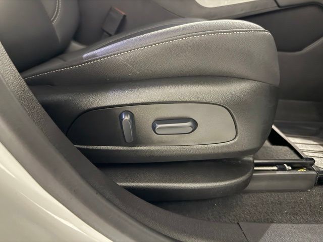 Certified 2024 Chevrolet Blazer LT FWD image 29