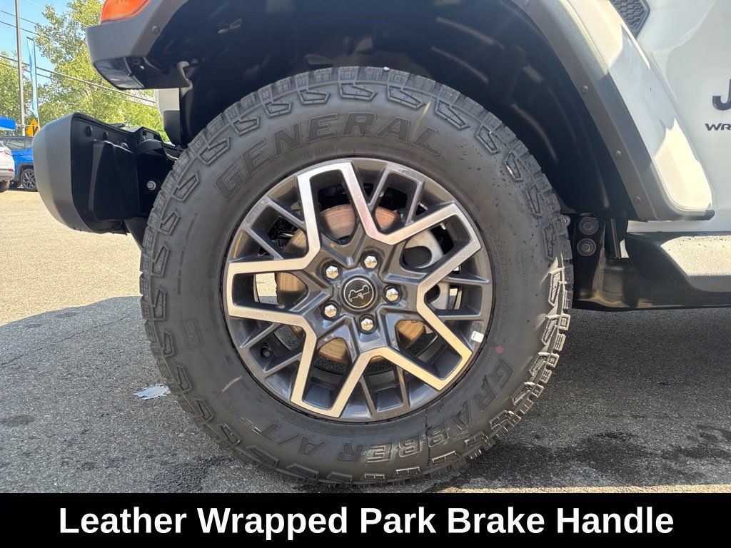 New 2026 Jeep Wrangler Unlimited Sahara AWD/4WD image 16