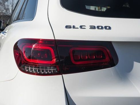 Used 2022 Mercedes-Benz GLC 300 4MATIC image 7