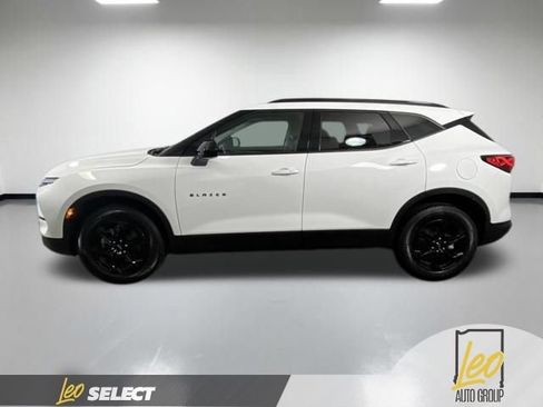 Used 2026 Chevrolet Blazer LT w/ Convenience Package FWD image 9
