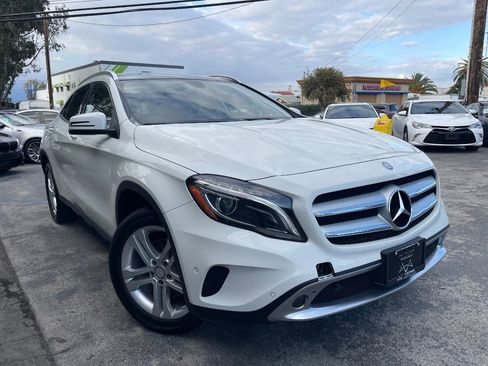 Used 2015 Mercedes-Benz GLA 250 4MATIC image 3