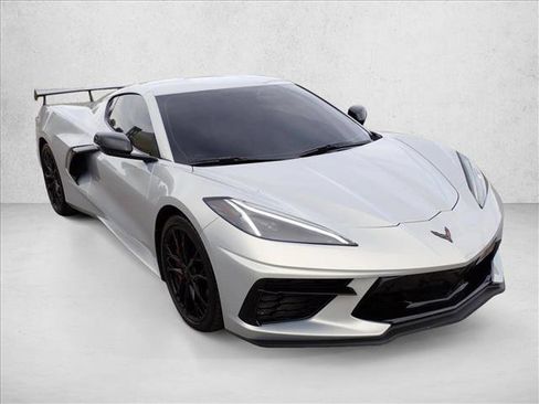 Used 2023 Chevrolet Corvette Stingray Coupe w/ Z51 Performance Package image 6