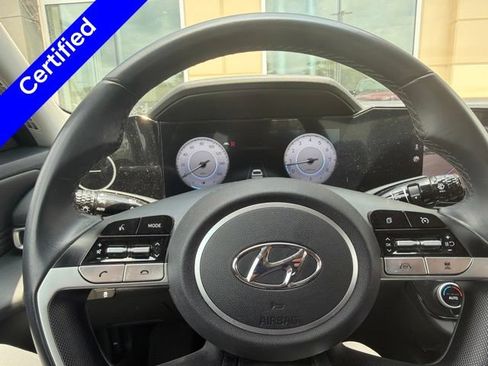 Used 2023 Hyundai Elantra SEL w/ Convenience Package FWD image 12