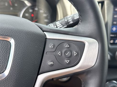 Used 2023 GMC Terrain SLT AWD/4WD image 25