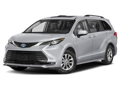 Certified 2021 Toyota Sienna XLE