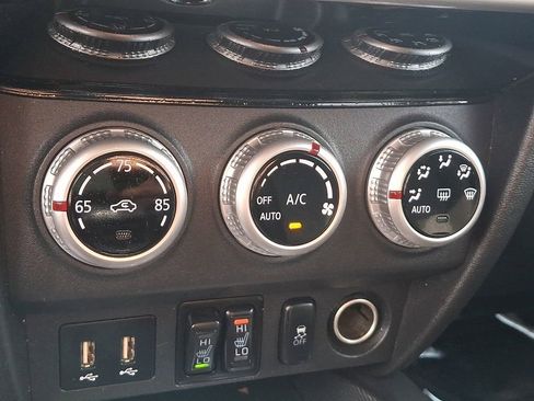 Used 2021 Mitsubishi Outlander Sport SE image 17