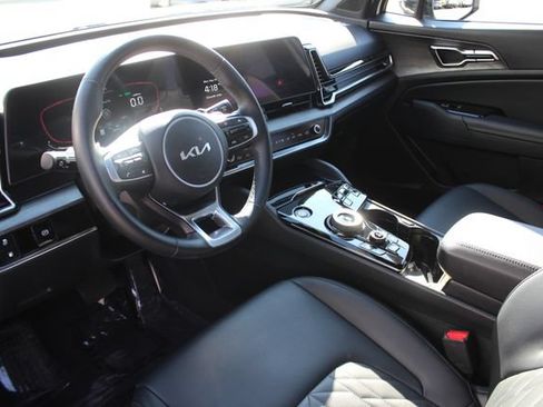 Used 2024 Kia Sportage X-Line AWD/4WD image 3