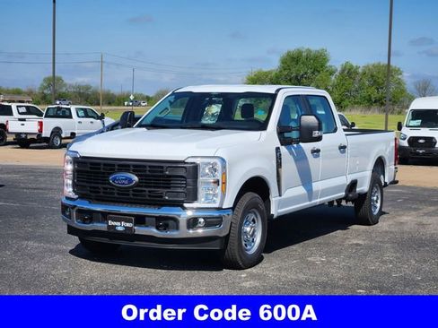 New 2026 Ford F250 XL w/ XL Chrome Package RWD image 3