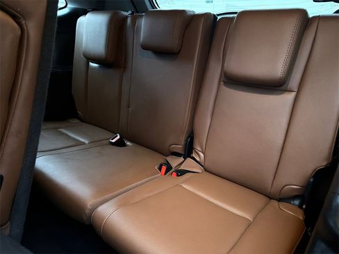 Used 2018 Toyota Highlander Limited image 17