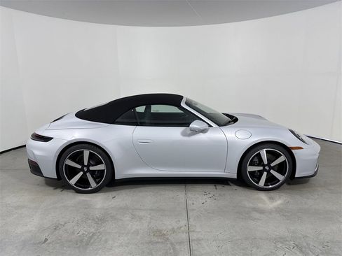 New 2026 Porsche 911 Carrera image 8