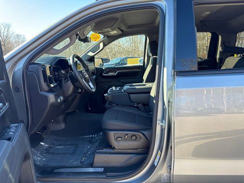 Used 2025 GMC Sierra 1500 Elevation image 35
