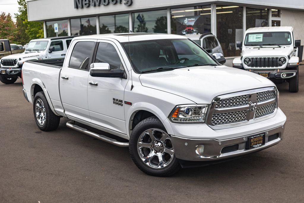 Used 2015 RAM 1500 Laramie w/ Convenience Group AWD/4WD image 2