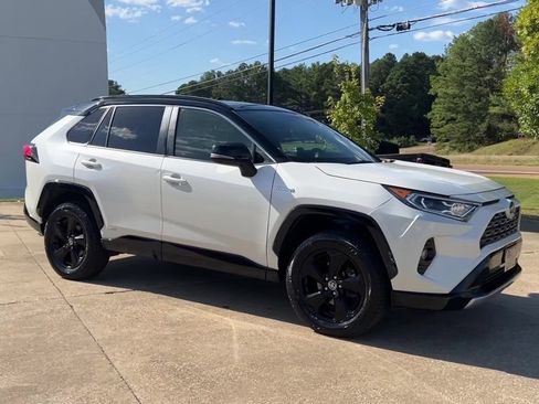 Used 2021 Toyota RAV4 XSE w/ XSE Grade Weather Package image 8