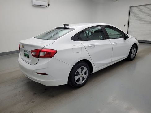 Used 2018 Chevrolet Cruze LS w/ LS Fleet Convenience Package FWD image 10