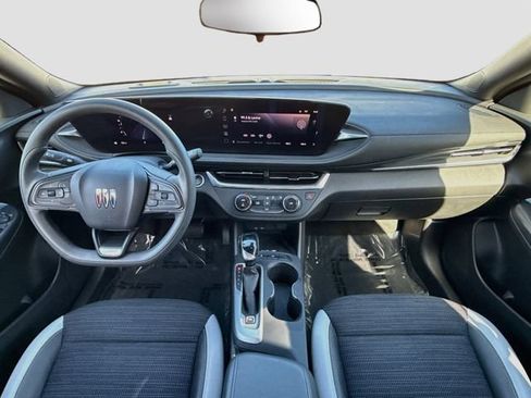 Used 2024 Buick Envista Preferred w/ Convenience II Package FWD image 16