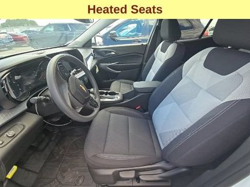 Used 2026 Chevrolet Trax LS w/ LS Convenience Package FWD image 10
