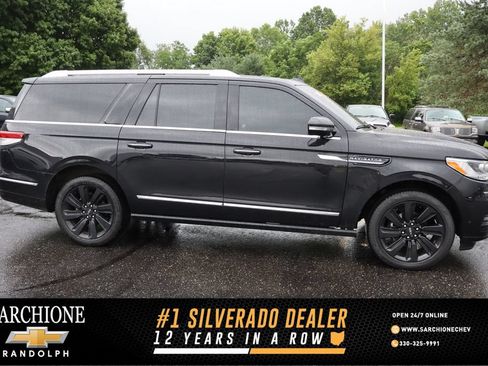 Used 2024 Lincoln Navigator L Reserve AWD/4WD image 1