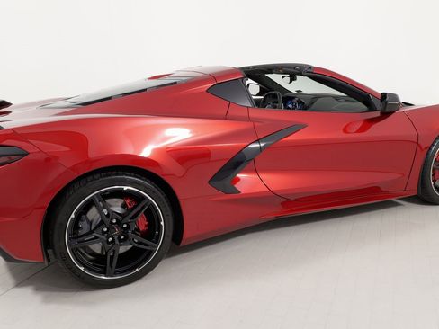 Used 2021 Chevrolet Corvette Stingray w/ Z51 Performance Package image 25