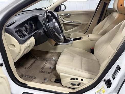 Used 2013 Volvo S60 T5 image 11
