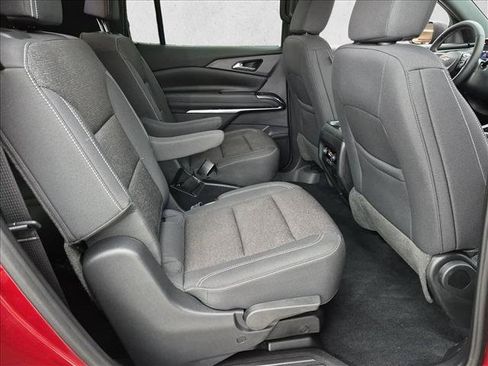 Certified 2024 Chevrolet Traverse LT FWD image 20