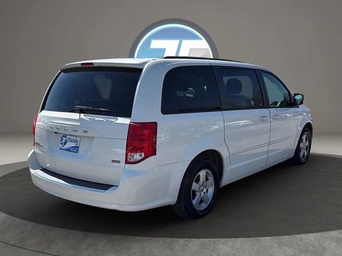 Used 2011 Dodge Grand Caravan Mainstreet w/ PWR Convenience Group FWD image 8