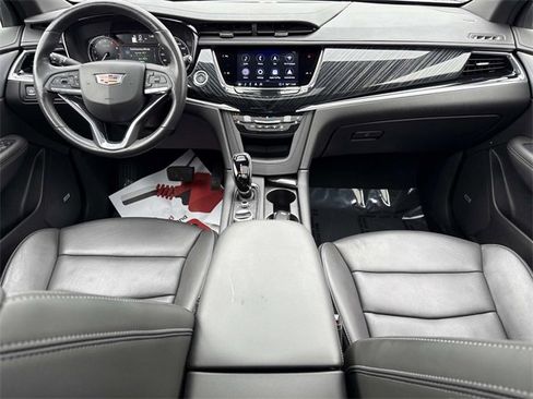 Certified 2023 Cadillac XT6 Premium Luxury w/ LPO, Floor Liner Package image 17