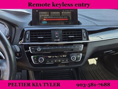 Used 2018 BMW 230i Convertible image 27