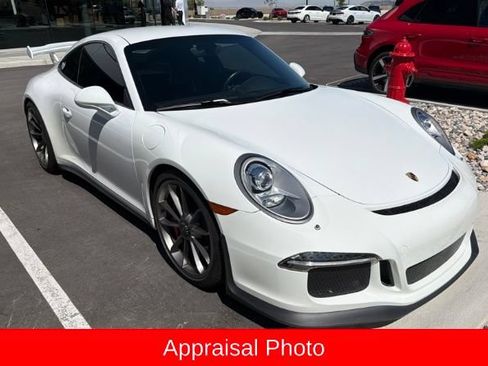 Used 2014 Porsche 911 GT3 RWD image 3