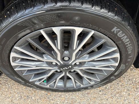 Used 2024 Kia Forte GT-Line image 6