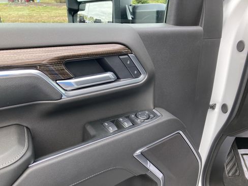 Used 2025 Chevrolet Silverado 3500 LT w/ All Star Edition image 21