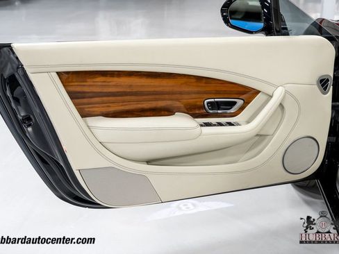 Used 2018 Bentley Continental GT image 16