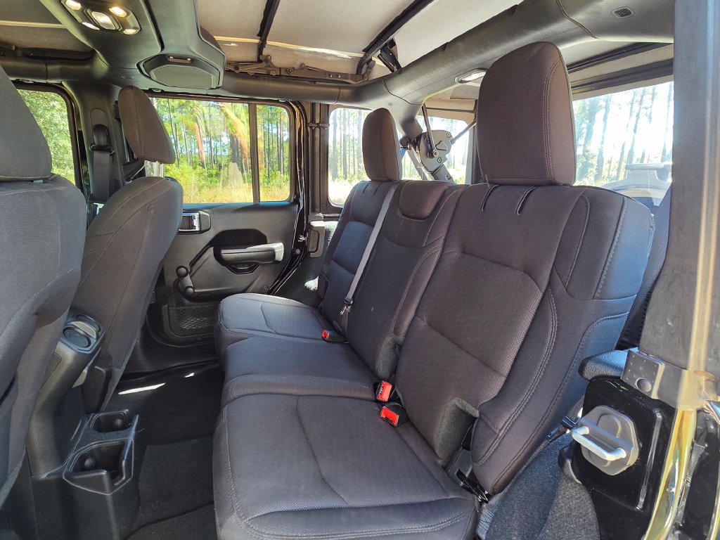 Used 2023 Jeep Wrangler Unlimited Sport AWD/4WD image 17