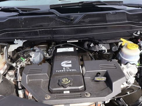 Used 2024 RAM 3500 Laramie image 19