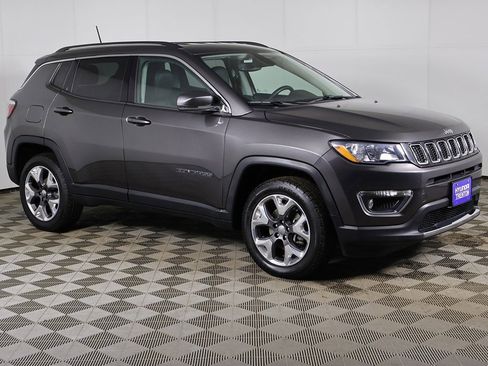Used 2019 Jeep Compass Limited w/ Safety & Security Group image 2