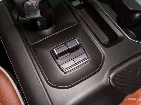 Used 2025 GMC Sierra 1500 Denali Ultimate image 30