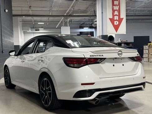 Used 2025 Nissan Sentra SR FWD image 18